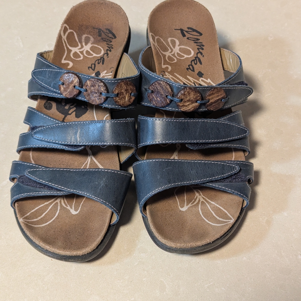 Women's Romila Blue Leather Velcro Sandals Size (36)5.5